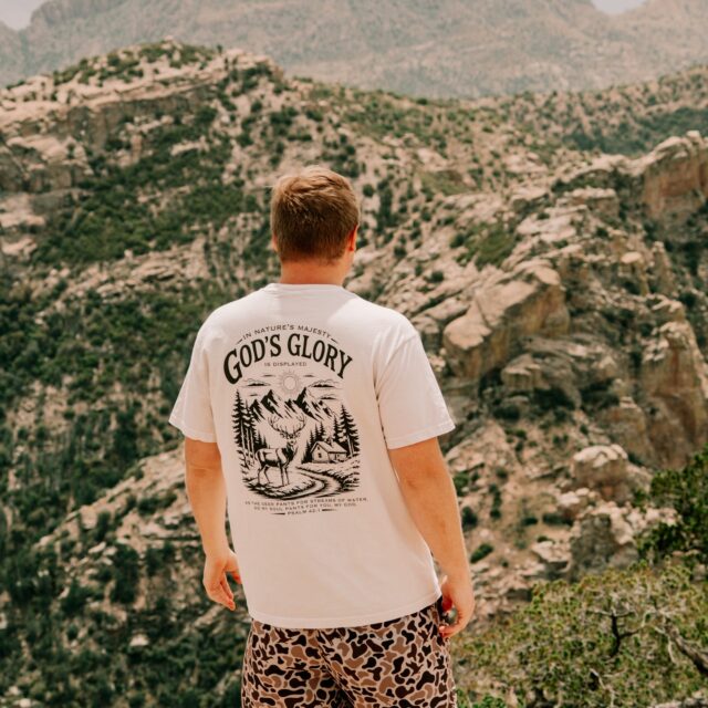 DTF transfer: That view + that print Crisp lines, bold detail, and built to last—this is what our DTF transfers look like in the wild. Press it once, wear it everywhere.
